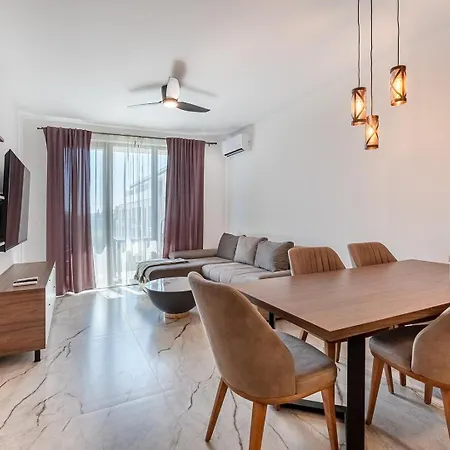 Apartment Lana Del Capos *